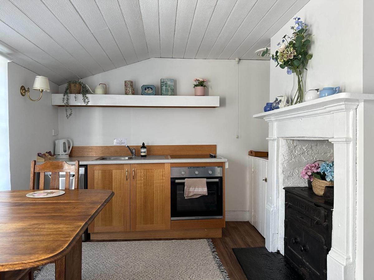 Alice'S Cottages Launceston Exterior foto